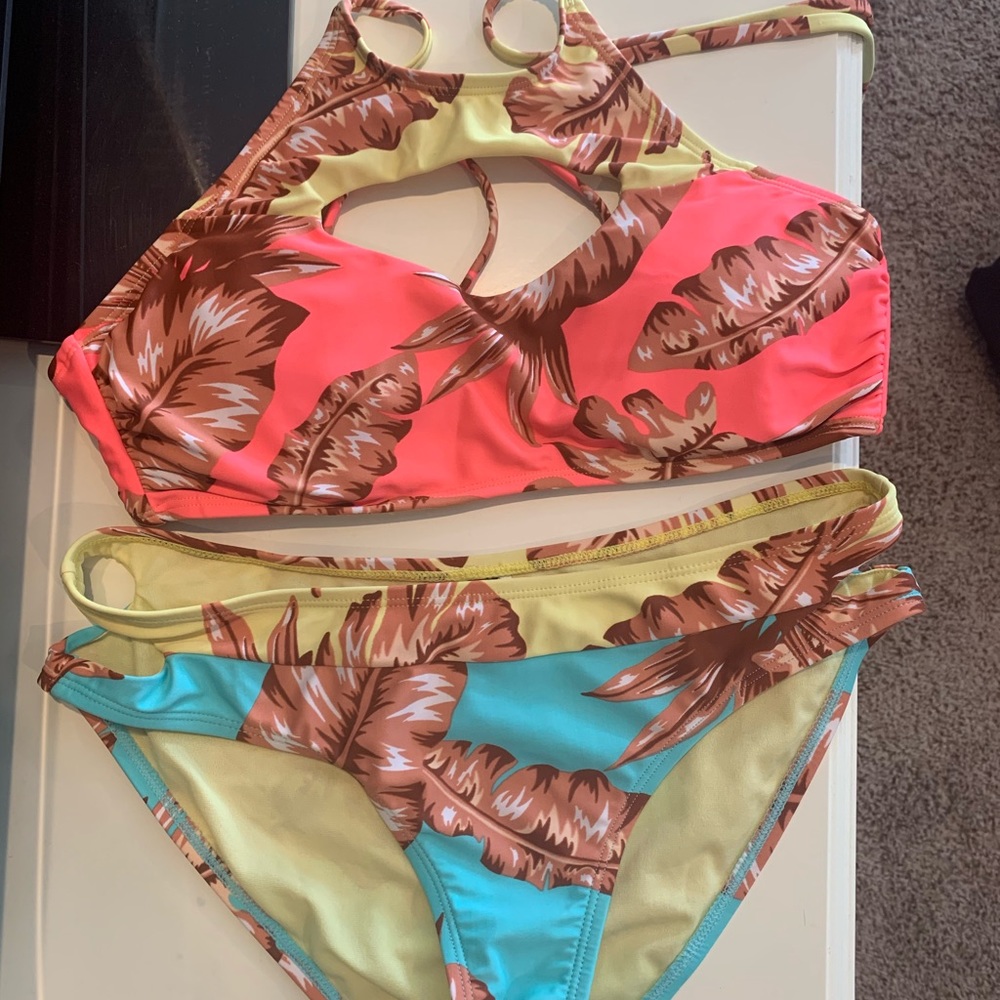 NINETY NINE halter top & bottom!!